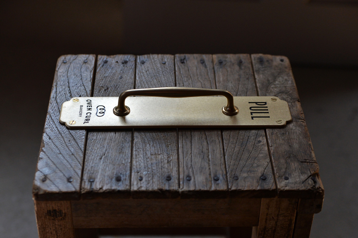 真鍮 プルハンドル (Pull-Handle Plate)